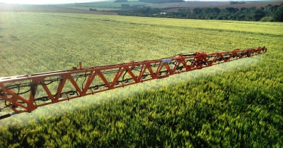 Governo libera registro de mais de um agrotóxico por dia neste ano