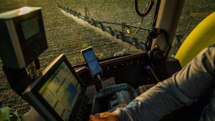 Novas tecnologias para o agronegócio: onde estamos e para onde vamos?